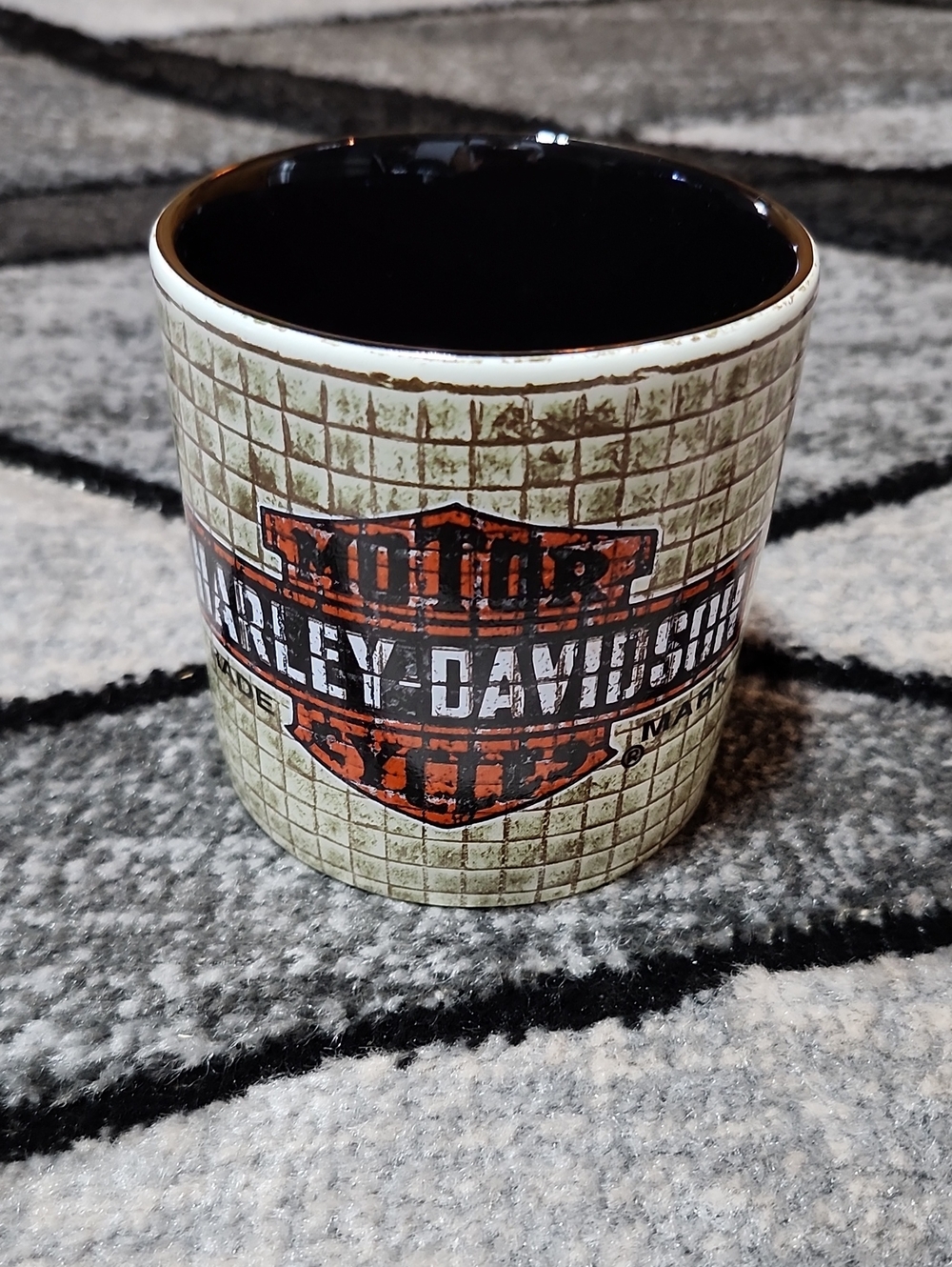 HARLEY DAVIDSON MOTORCYLE 2012 BAR & SHIELD LOGO COFFEE MUG